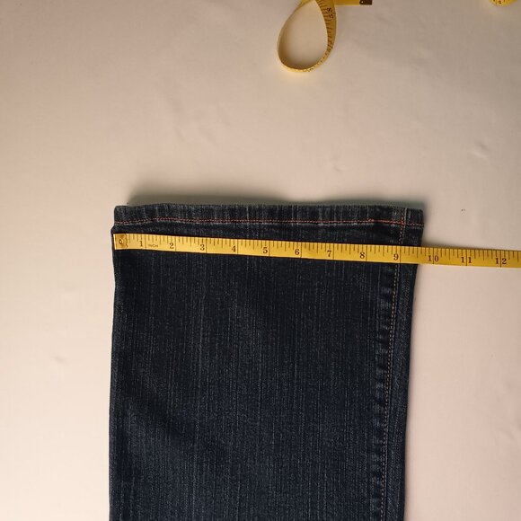 NYDJ Tummy Tuck Jean Size 14 High Rise Boot Cut Leg Medium Dark Wash - Picture 10 of 10